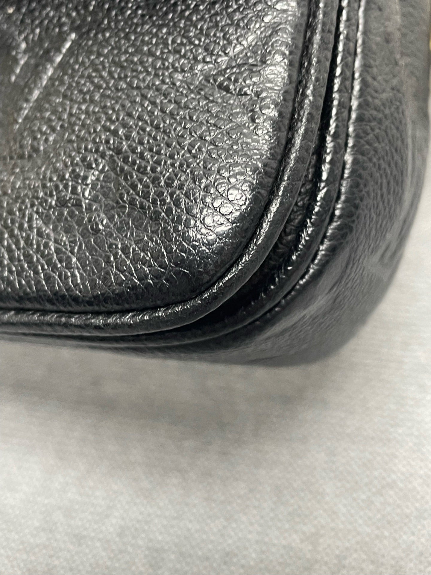 Louis Vuitton - Marceau - Leather - Black - (mini)