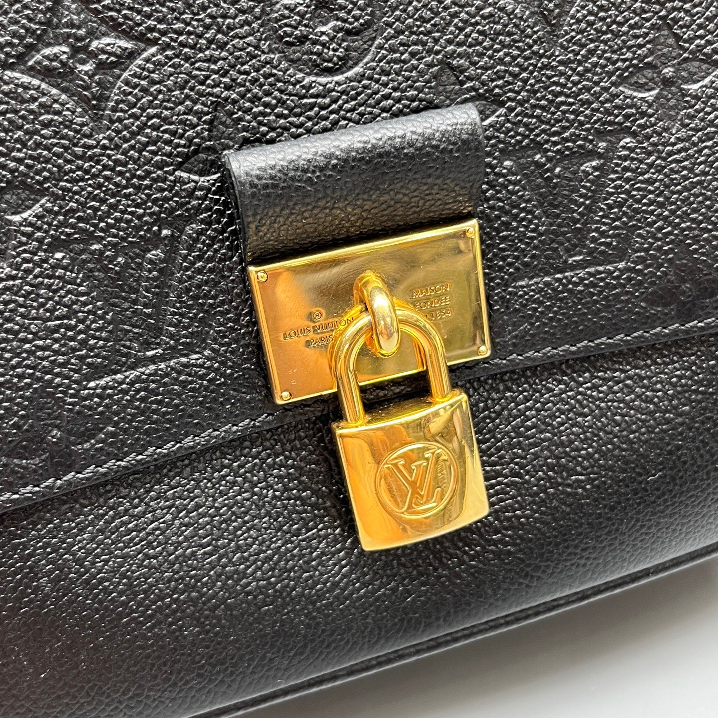 Louis Vuitton - Marignan - Leather - Black - (medium)