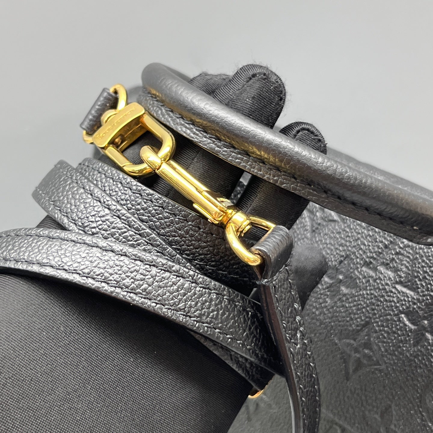 Louis Vuitton - Marignan - Leather - Black - (medium)