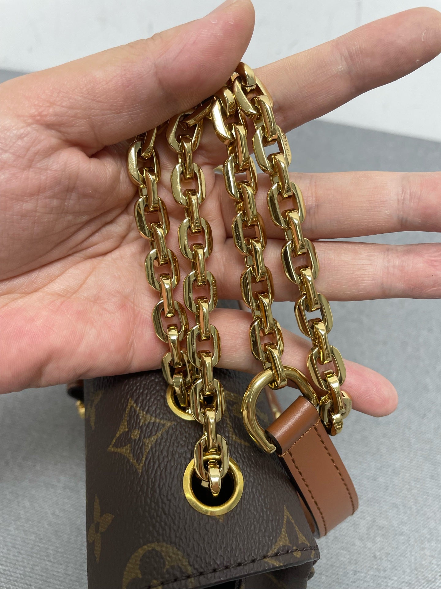 Louis Vuitton - Marsault - Leather - Brown - (small)