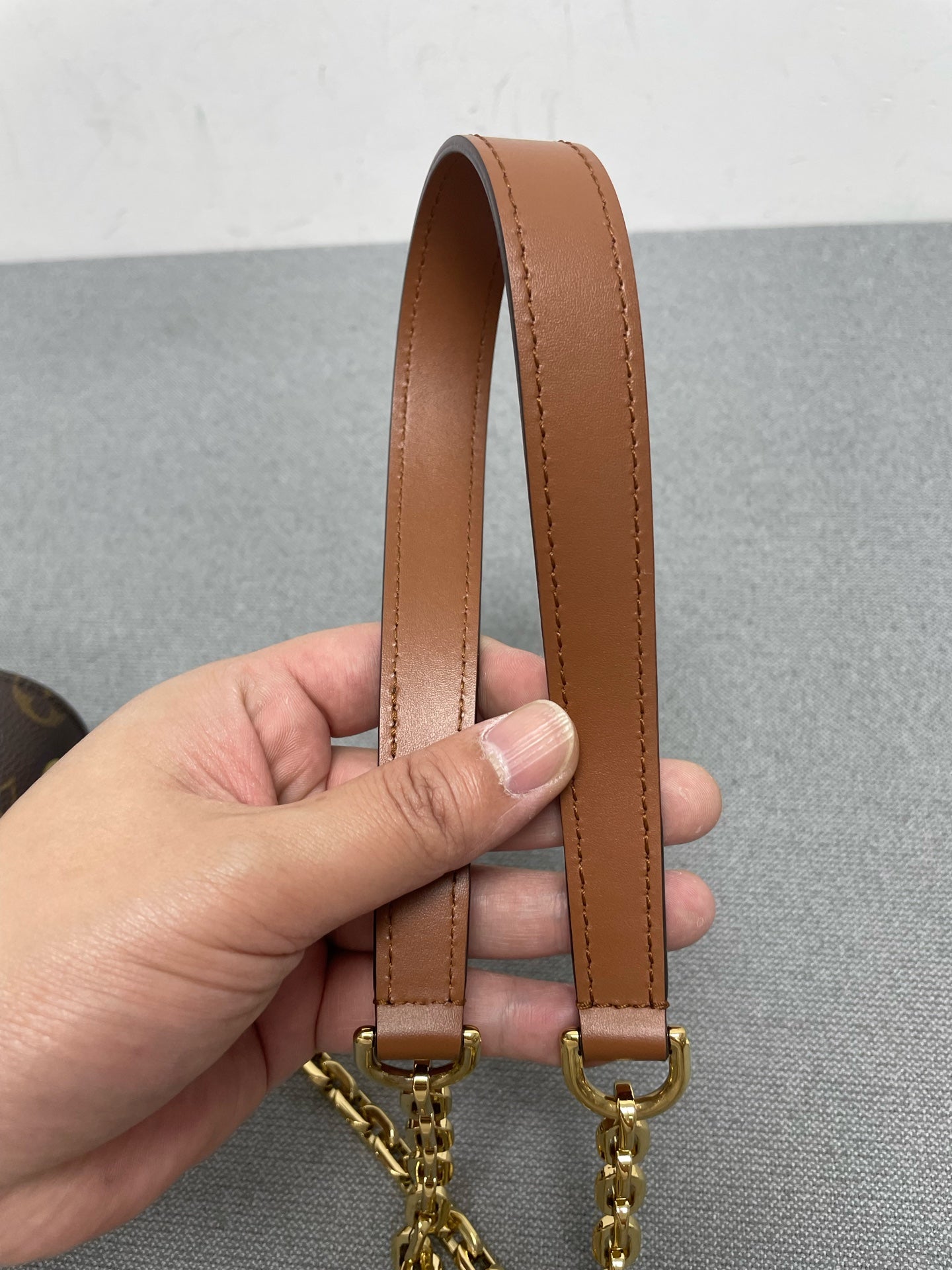 Louis Vuitton - Marsault - Leather - Brown - (small)