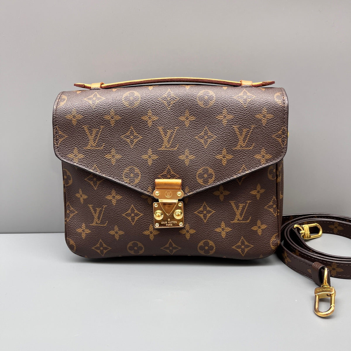 Louis Vuitton - Metis - Leather - Brown - (medium)