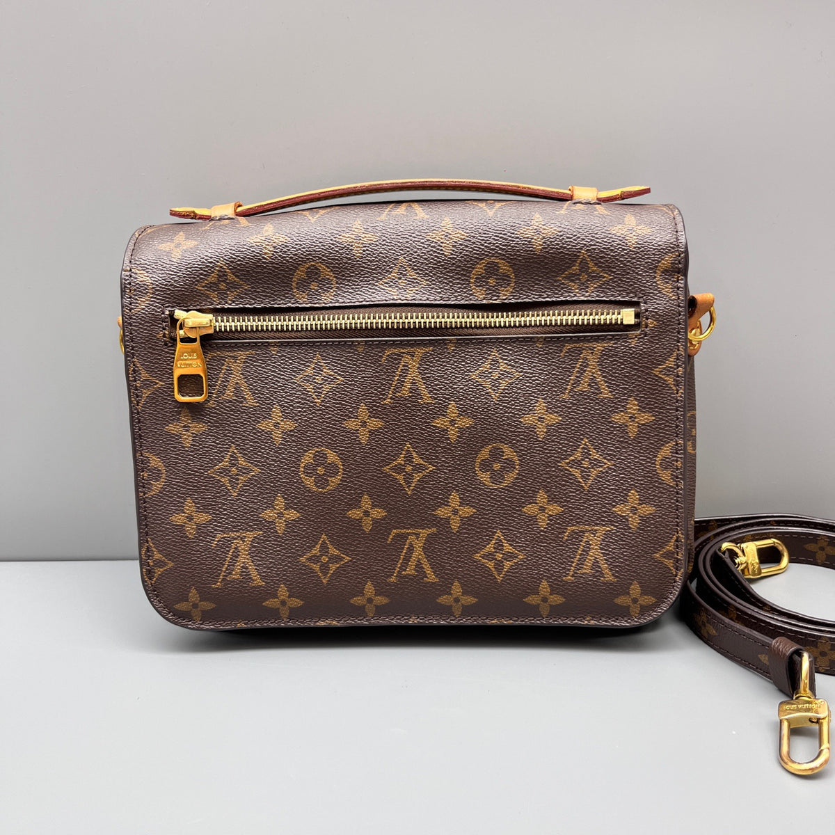 Louis Vuitton - Metis - Leather - Brown - (medium)