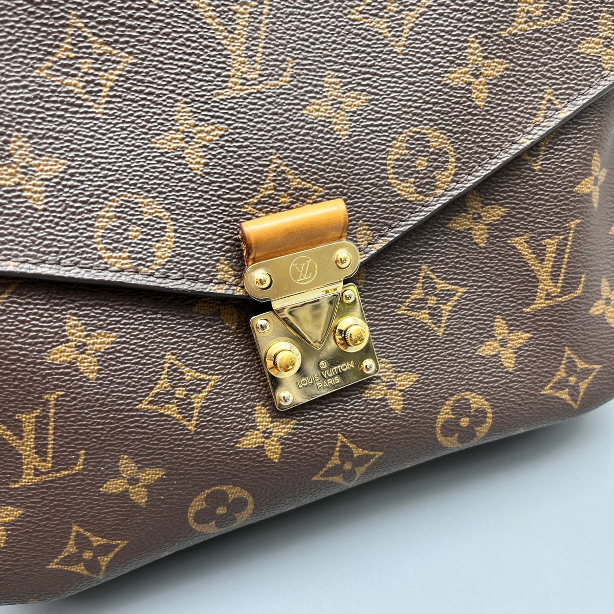 Louis Vuitton - Metis - Leather - Brown - (medium)