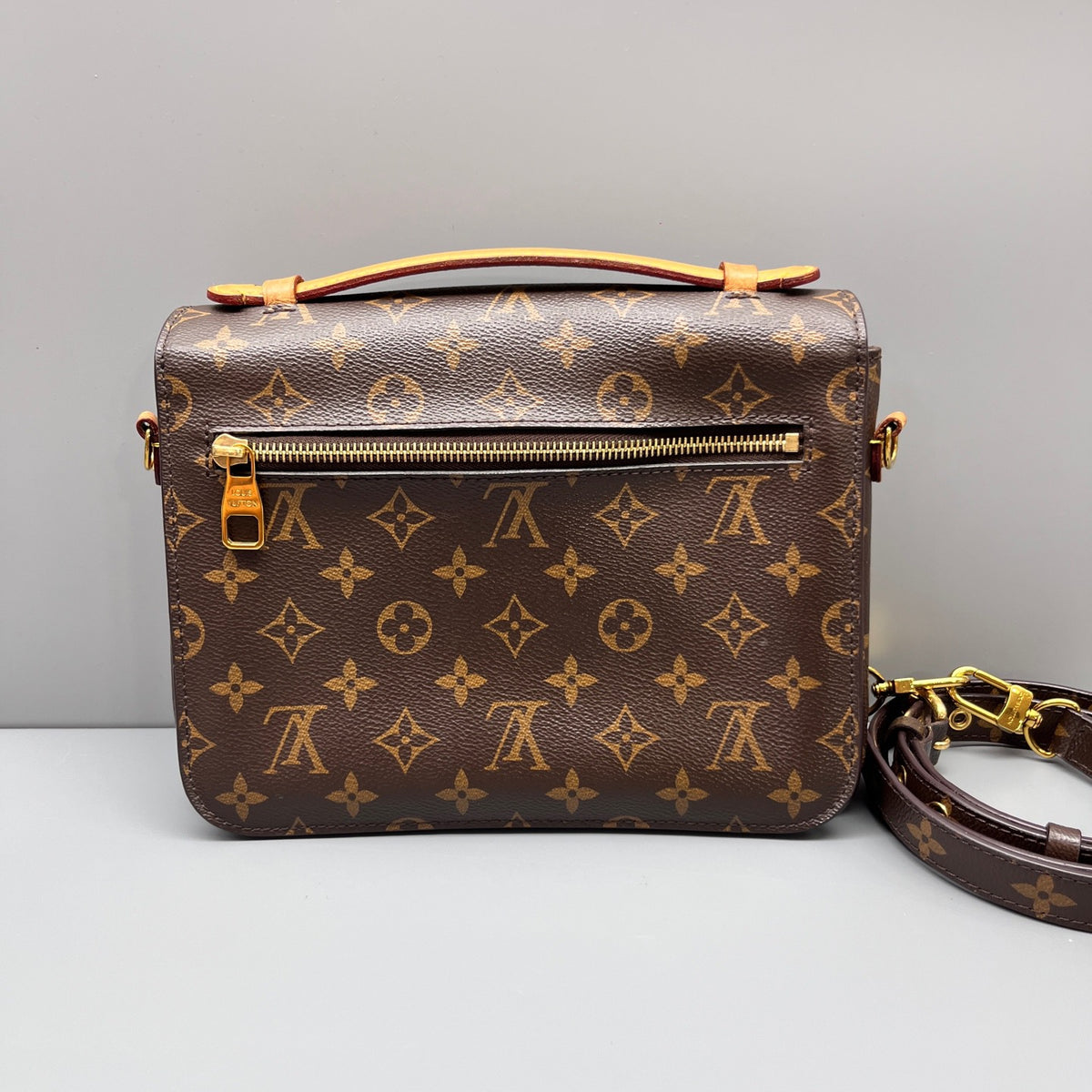 Louis Vuitton - Metis - Leather - Brown - (small)