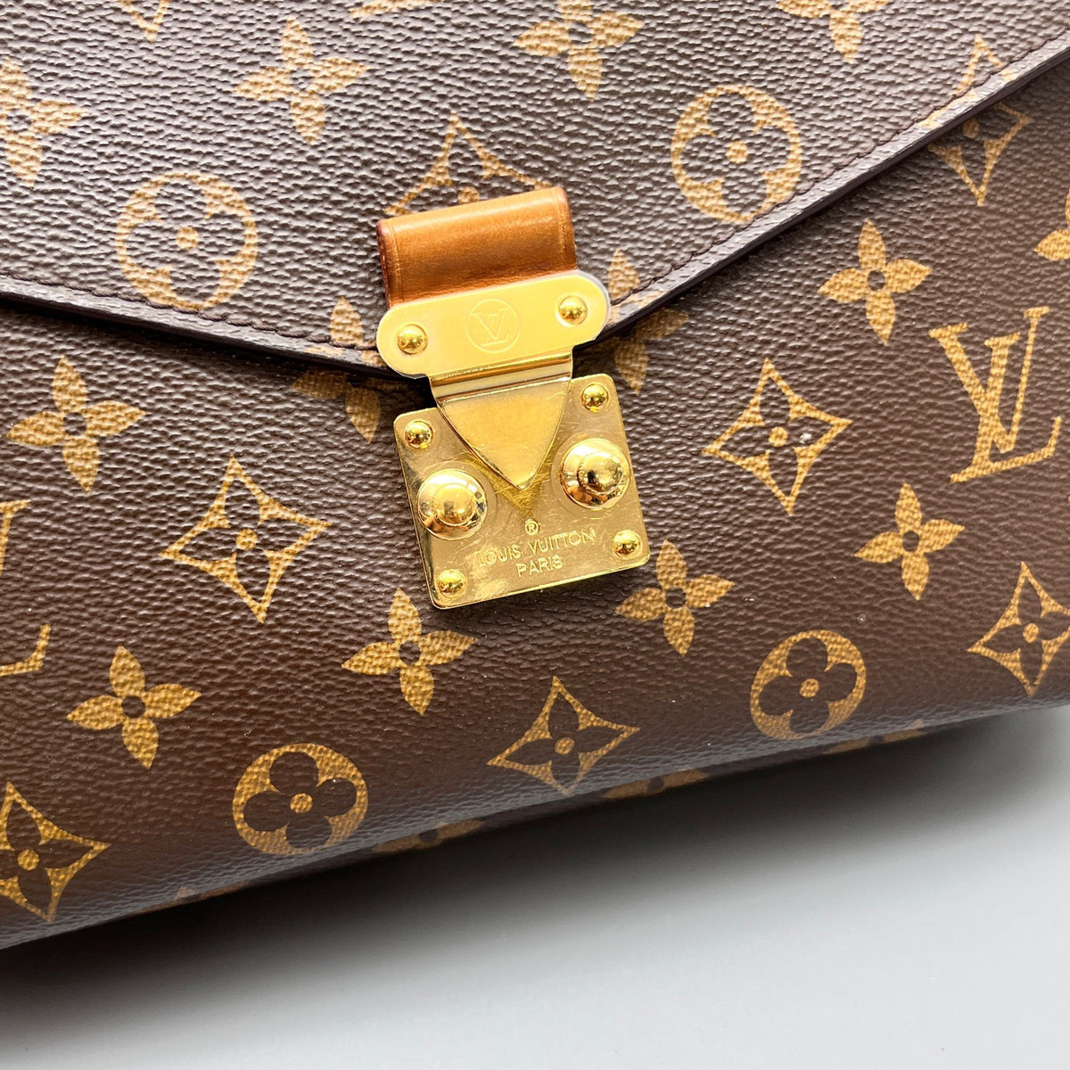 Louis Vuitton - Metis - Leather - Brown - (small)
