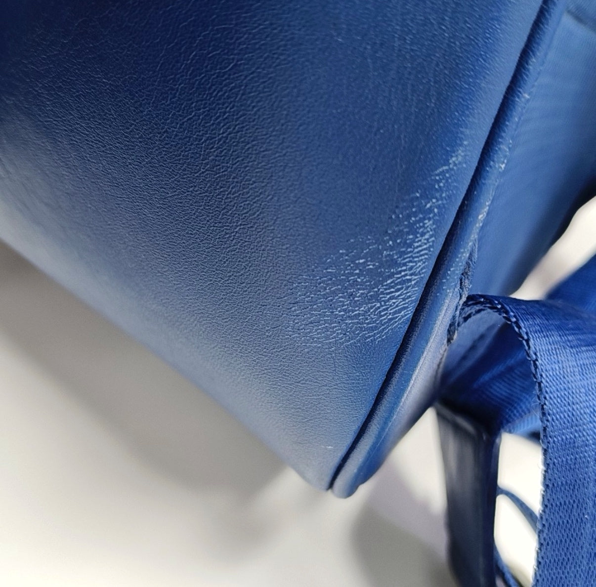 Louis Vuitton - Michael - Leather - Blue - (large)