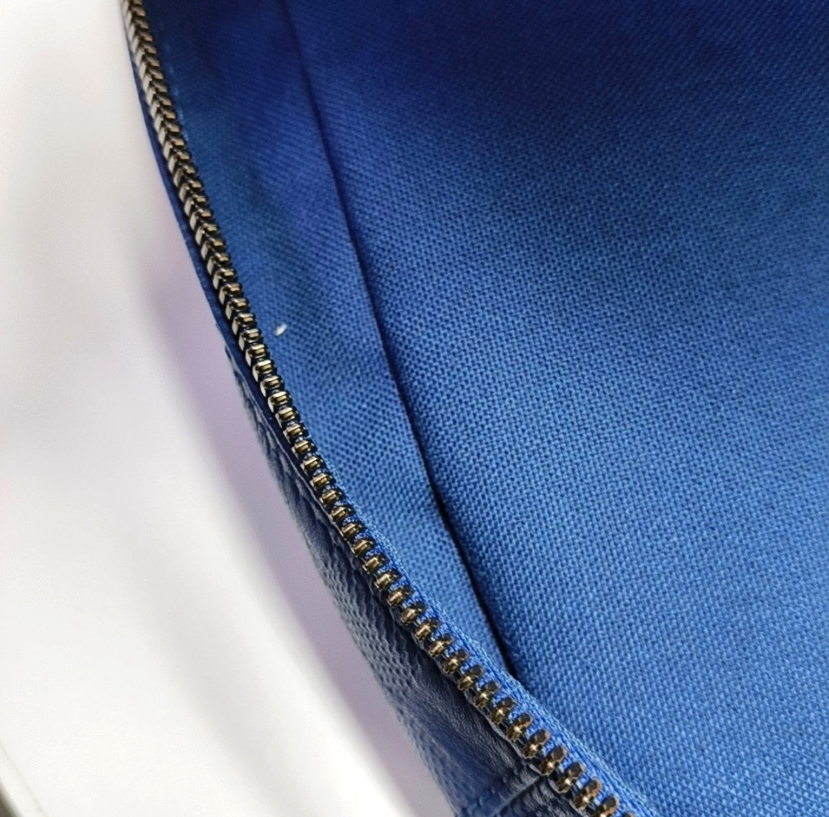 Louis Vuitton - Michael - Leather - Blue - (large)