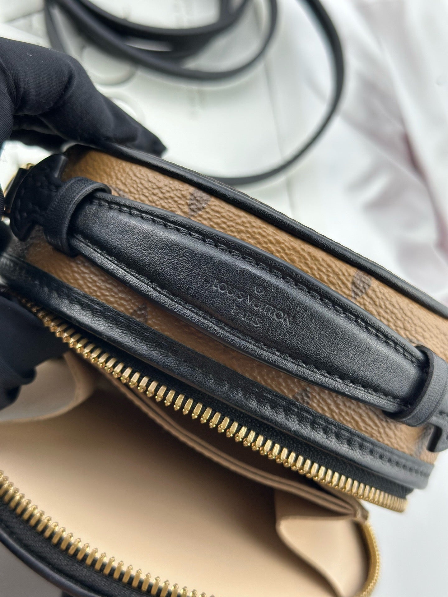 Louis Vuitton - Mini Boîte Chapeau - Monogram coated canvas with leather trim - Brown - (mini)