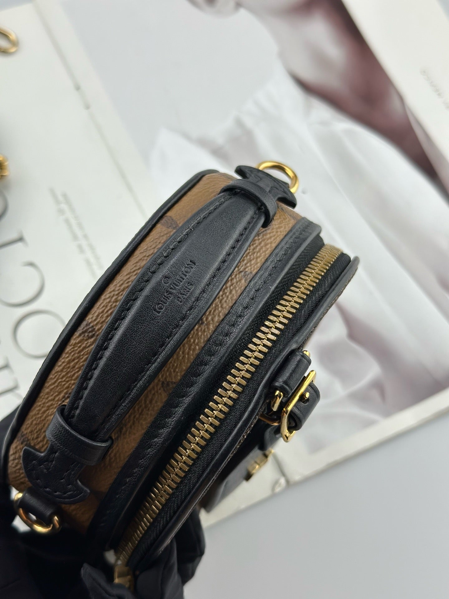 Louis Vuitton - Mini Boîte Chapeau - Monogram coated canvas with leather trim - Brown - (mini)