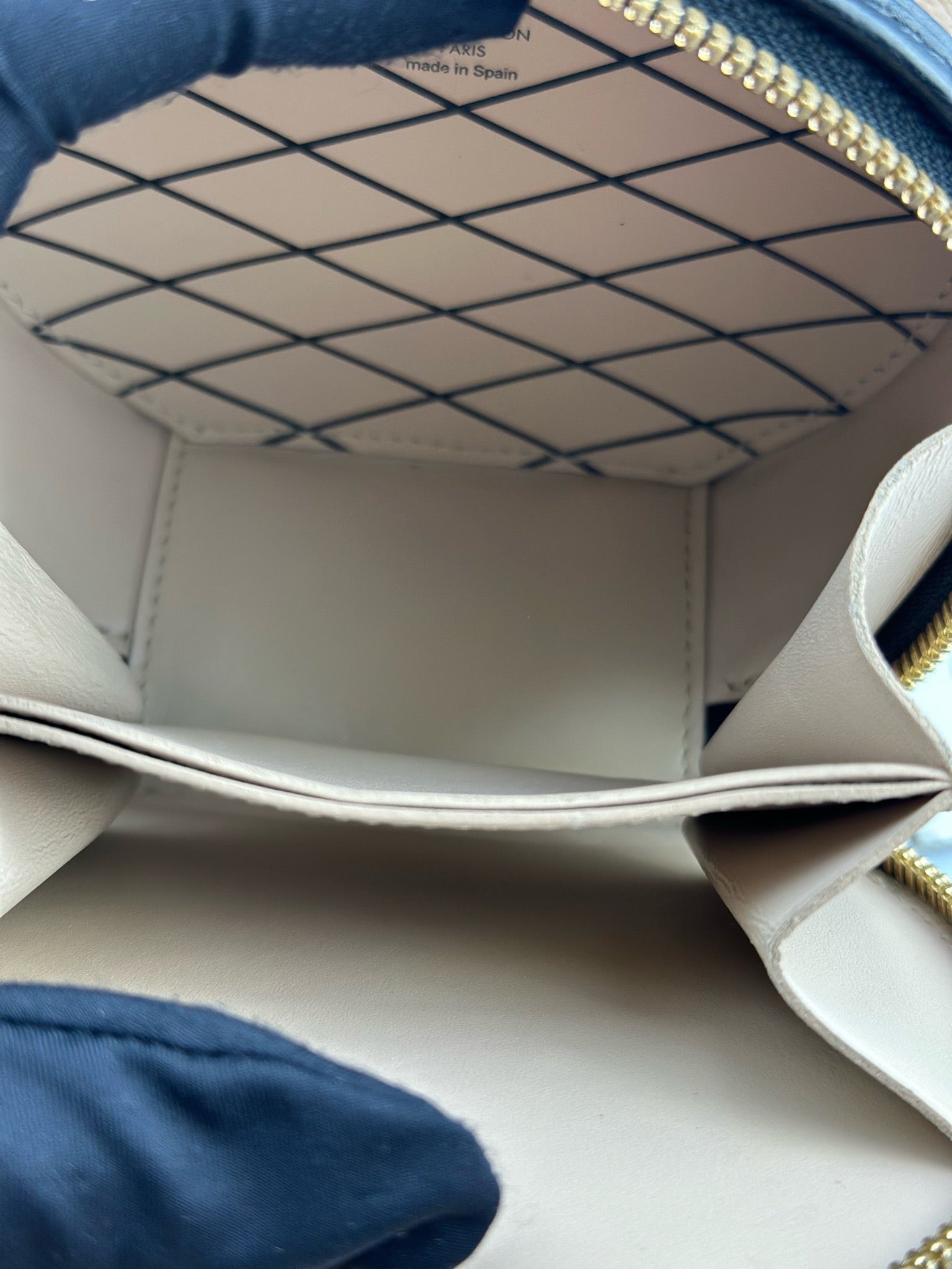 Louis Vuitton - Mini Boîte Chapeau - Monogram coated canvas with leather trim - Brown - (mini)