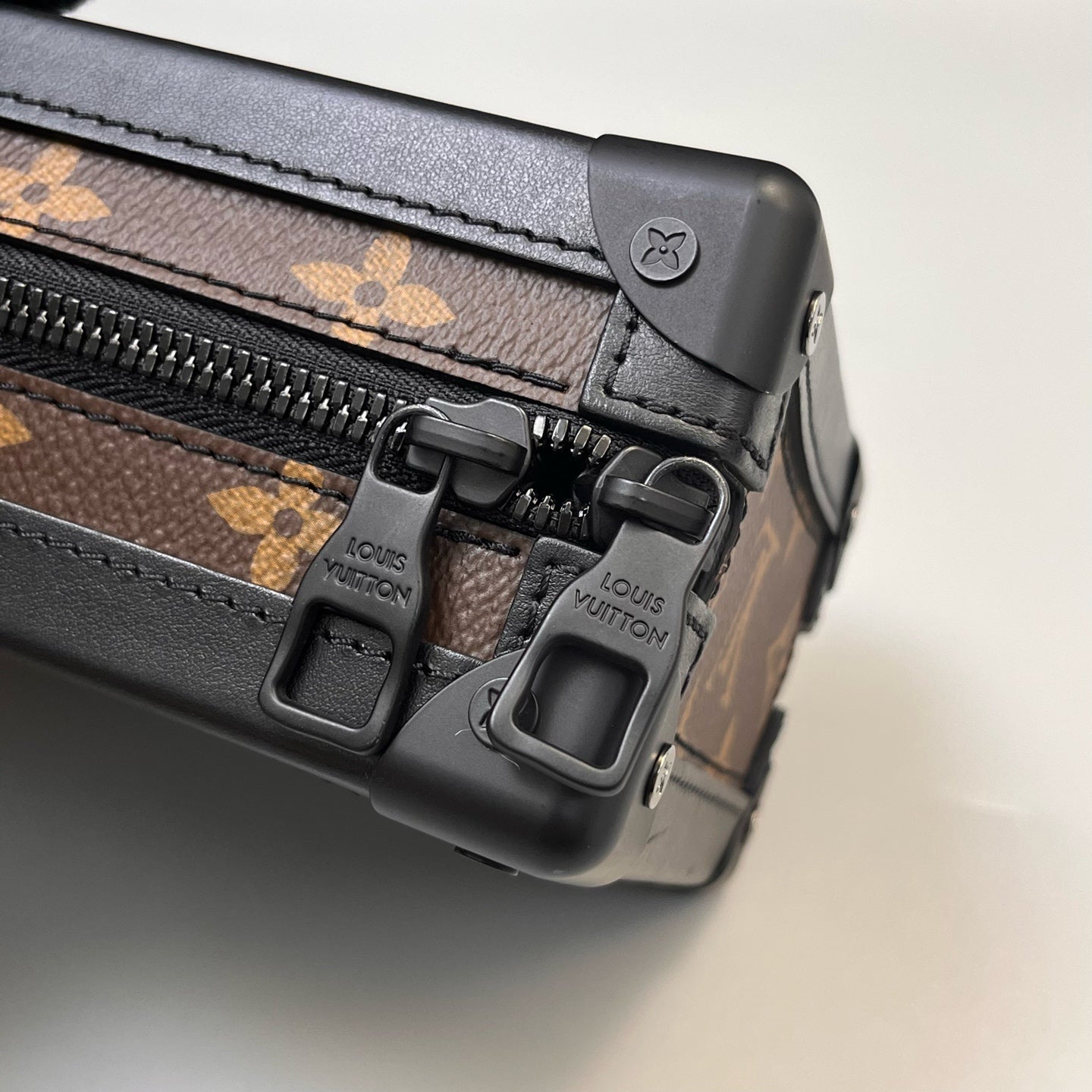 Louis Vuitton - Mini Soft Trunk Vertical - Synthetic - Brown - (mini)