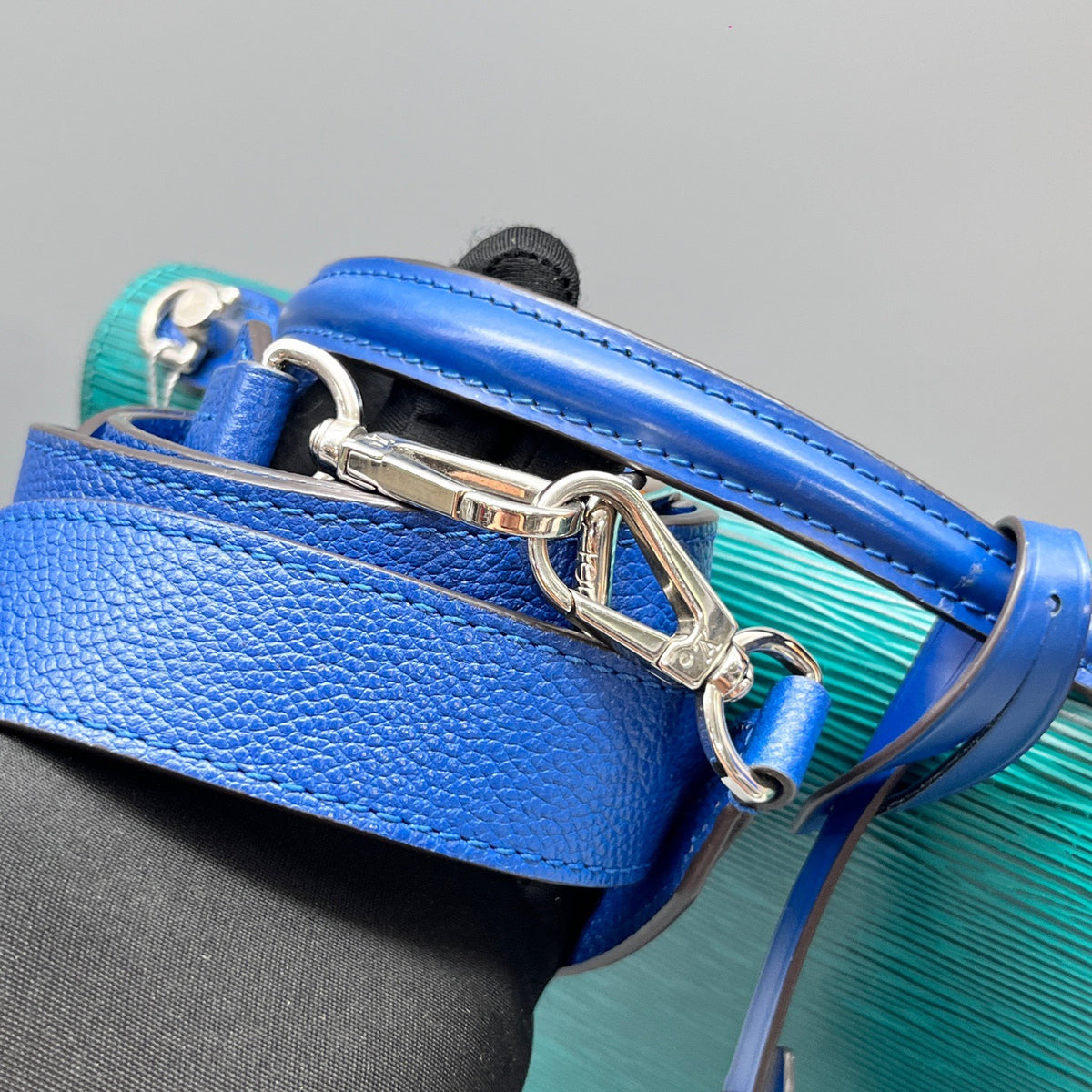 Louis Vuitton - Monceau Messenger Bag - Leather - Multicolour