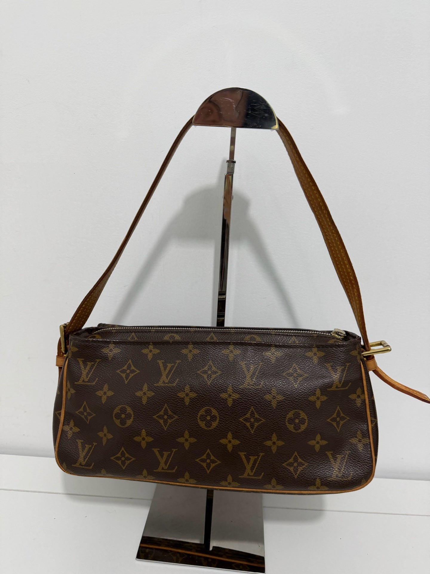 Louis Vuitton - Monogram Camel bag - Leather - Brown - (small)