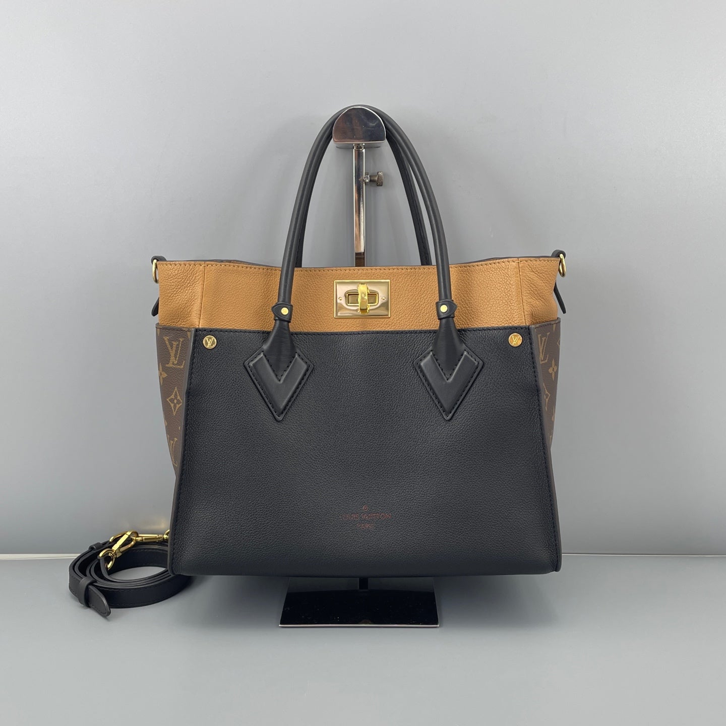 Louis Vuitton - Monogram Canvas and Leather Tote - Leather - Black and Brown - (medium)
