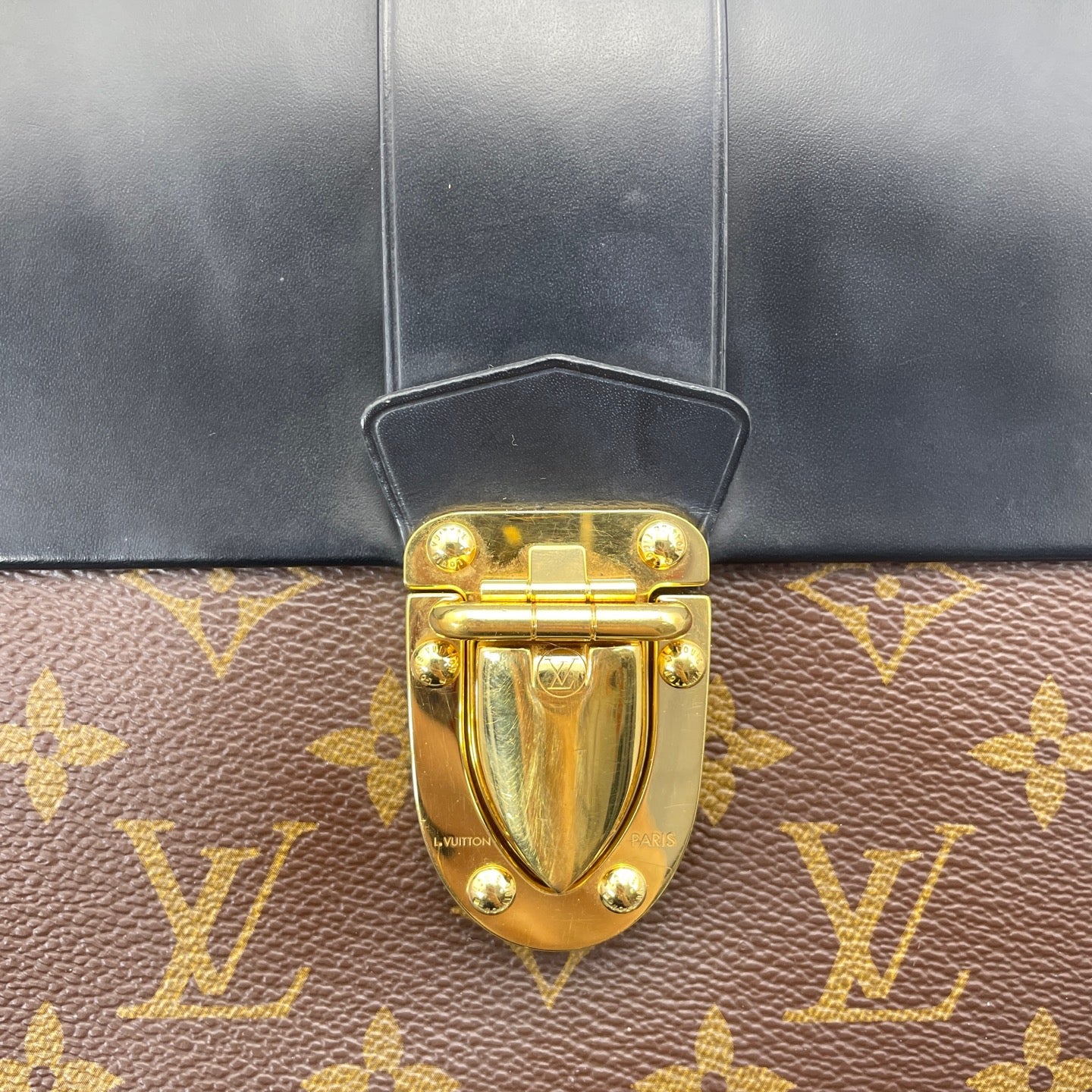 Louis Vuitton - Monogram Canvas Bag - Cloth - Brown - (Medium)