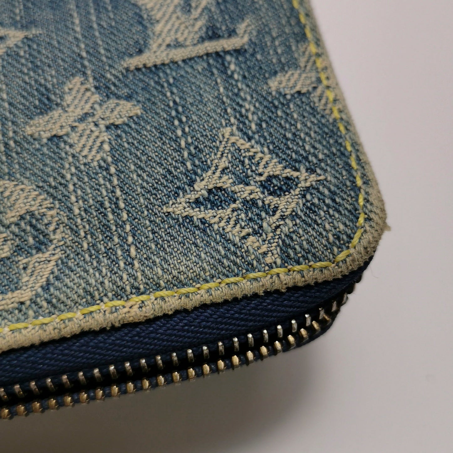 Louis Vuitton - Monogram Denim - Denim - Jeans - Blue - (Other)