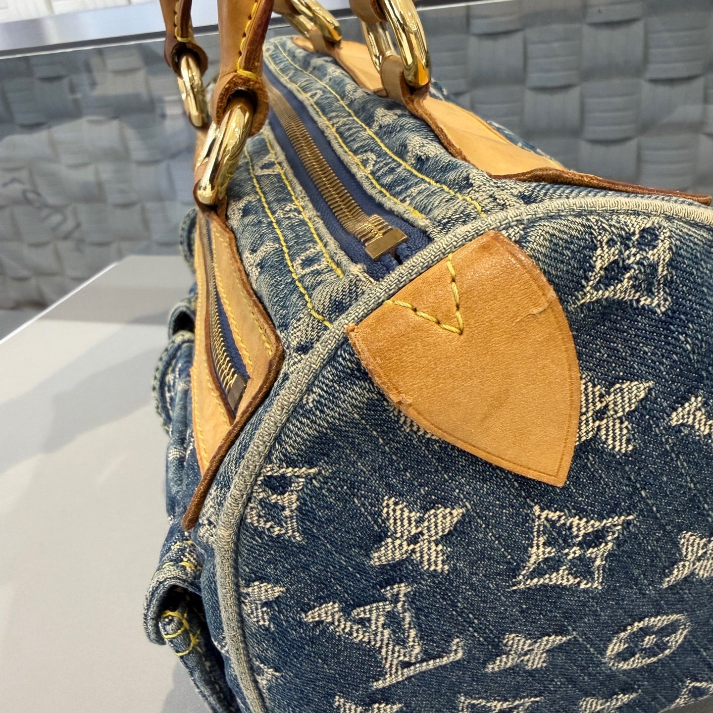 Louis Vuitton - Monogram Denim Speedy Manhattan - Denim, Vachetta Leather - Blue - (medium)