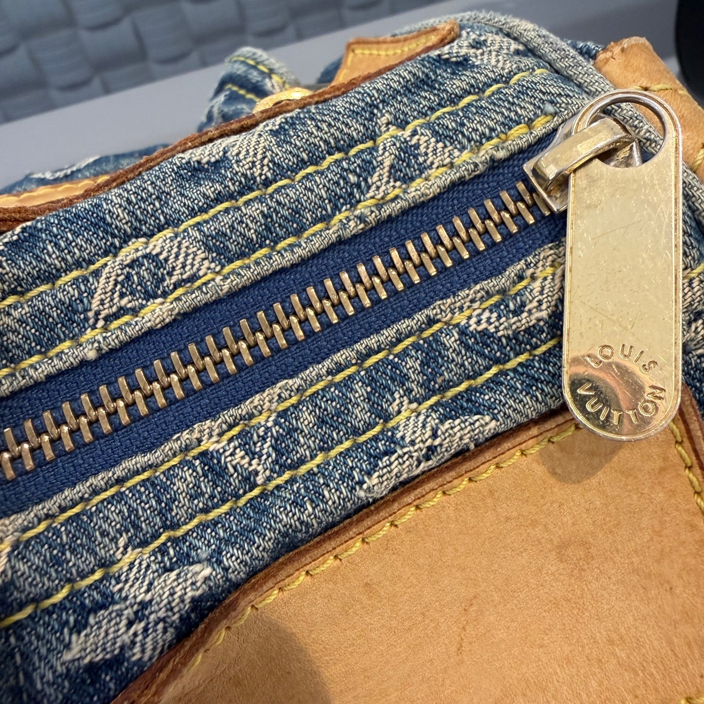 Louis Vuitton - Monogram Denim Speedy Manhattan - Denim, Vachetta Leather - Blue - (medium)