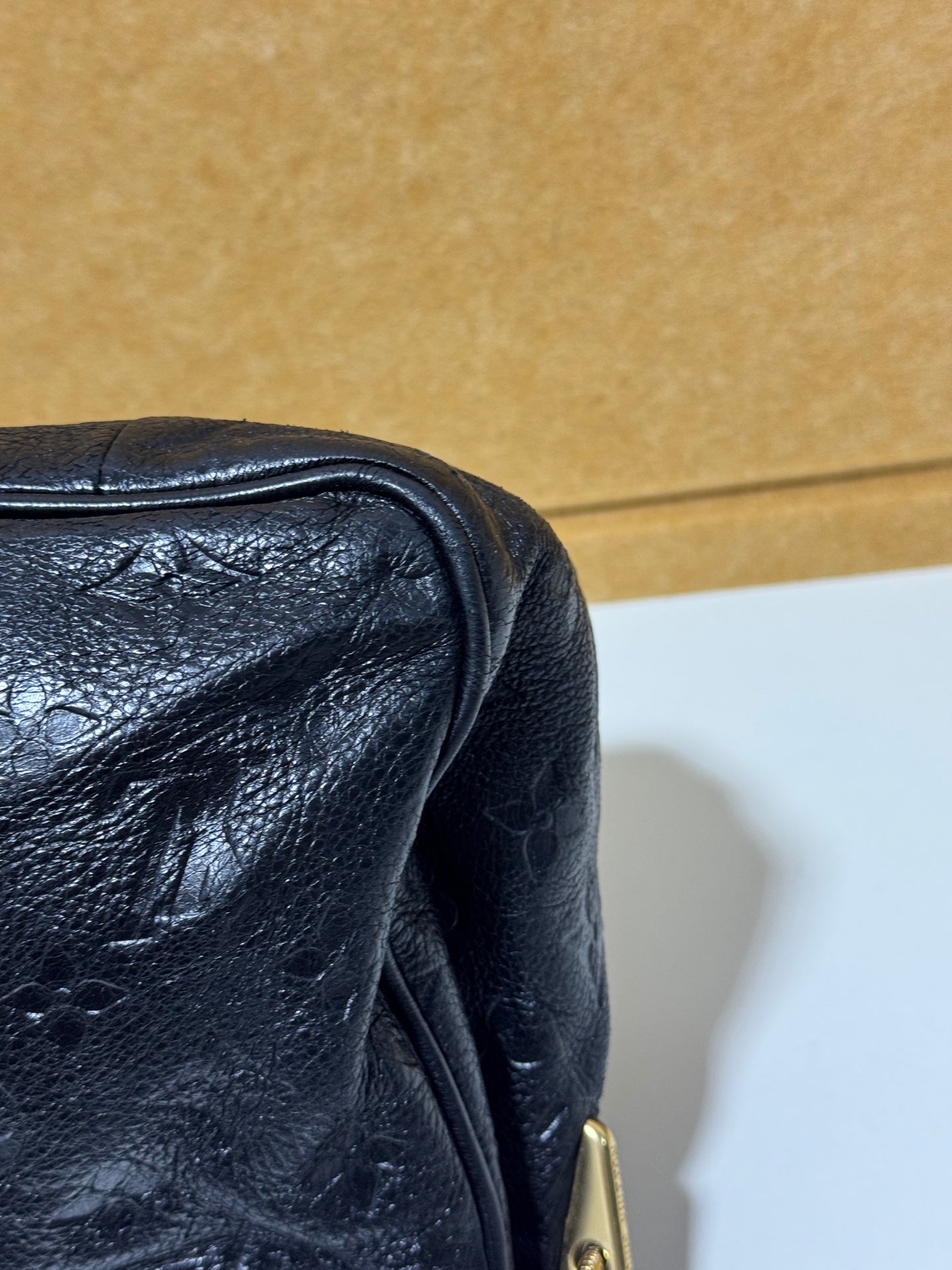 Louis Vuitton - Monogram Embossed Lock Bag - Leather - Black - (Other)