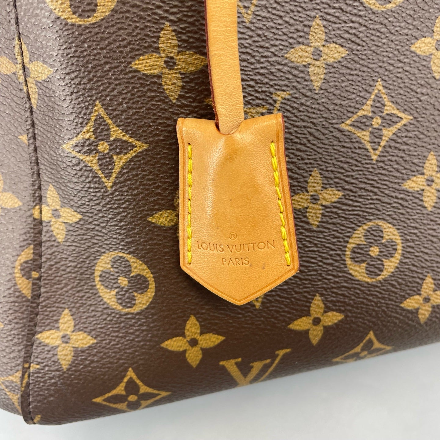 Louis Vuitton - Monogram - Leather - Brown - (medium)