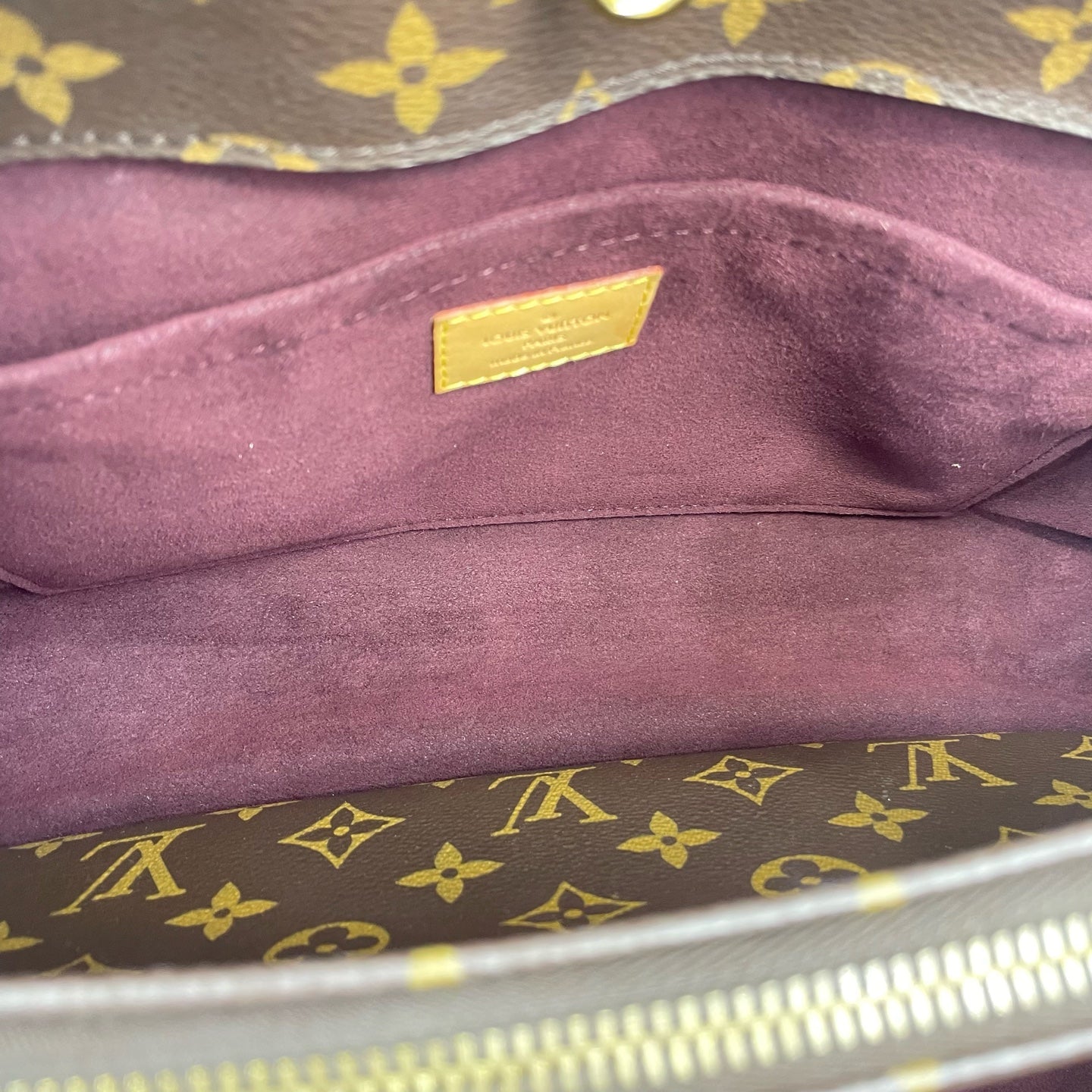 Louis Vuitton - Monogram - Leather - Brown - (medium)