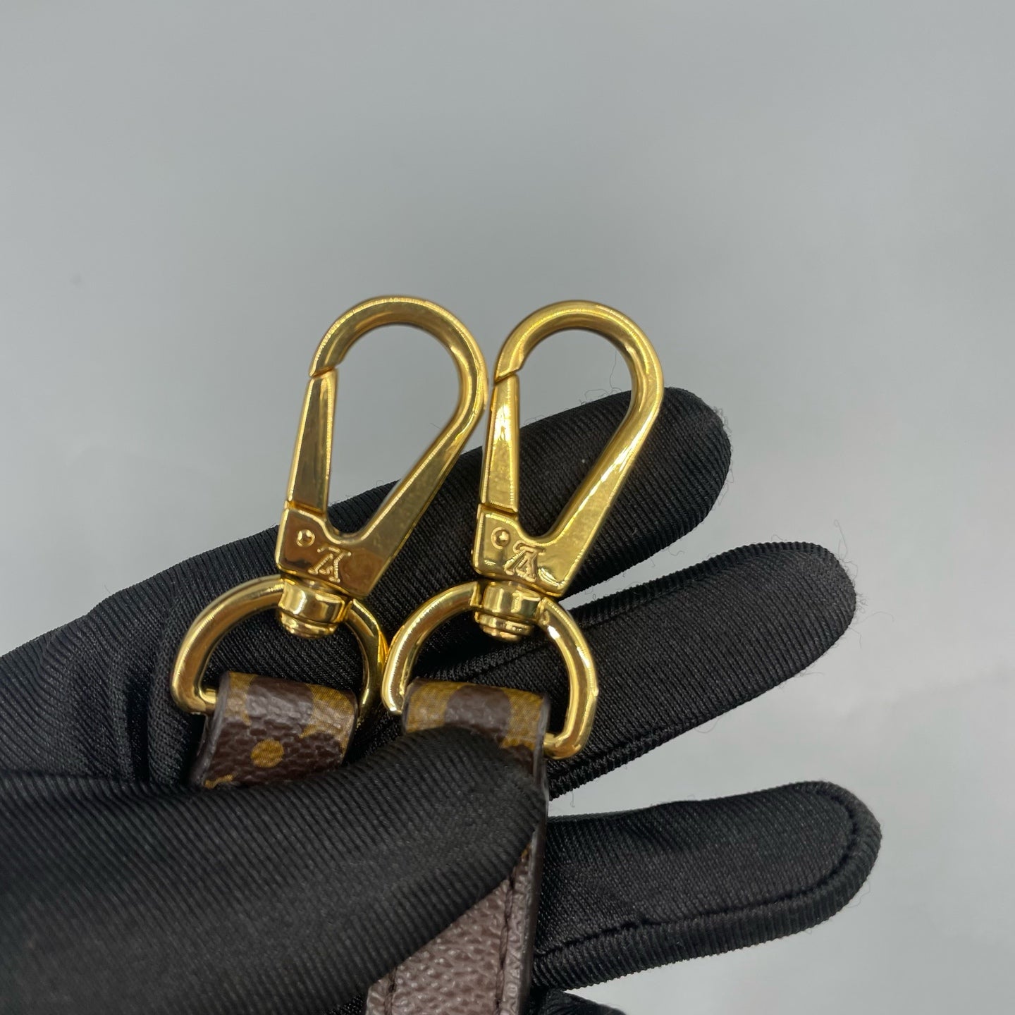 Louis Vuitton - Monogram - Leather - Brown - (medium)
