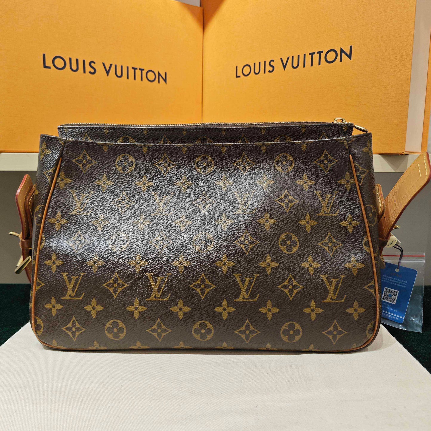 Louis Vuitton - Monogram Twin Flap Pocket Shoulder Bag - Coated canvas and Vachetta leather - Brown - (medium)