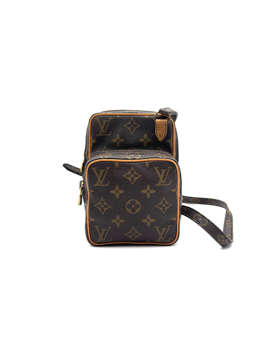 Louis Vuitton - Monogram Vertical Double Camera Bag - Monogram coated canvas with natural vachetta leather trim - Brown - (Small)