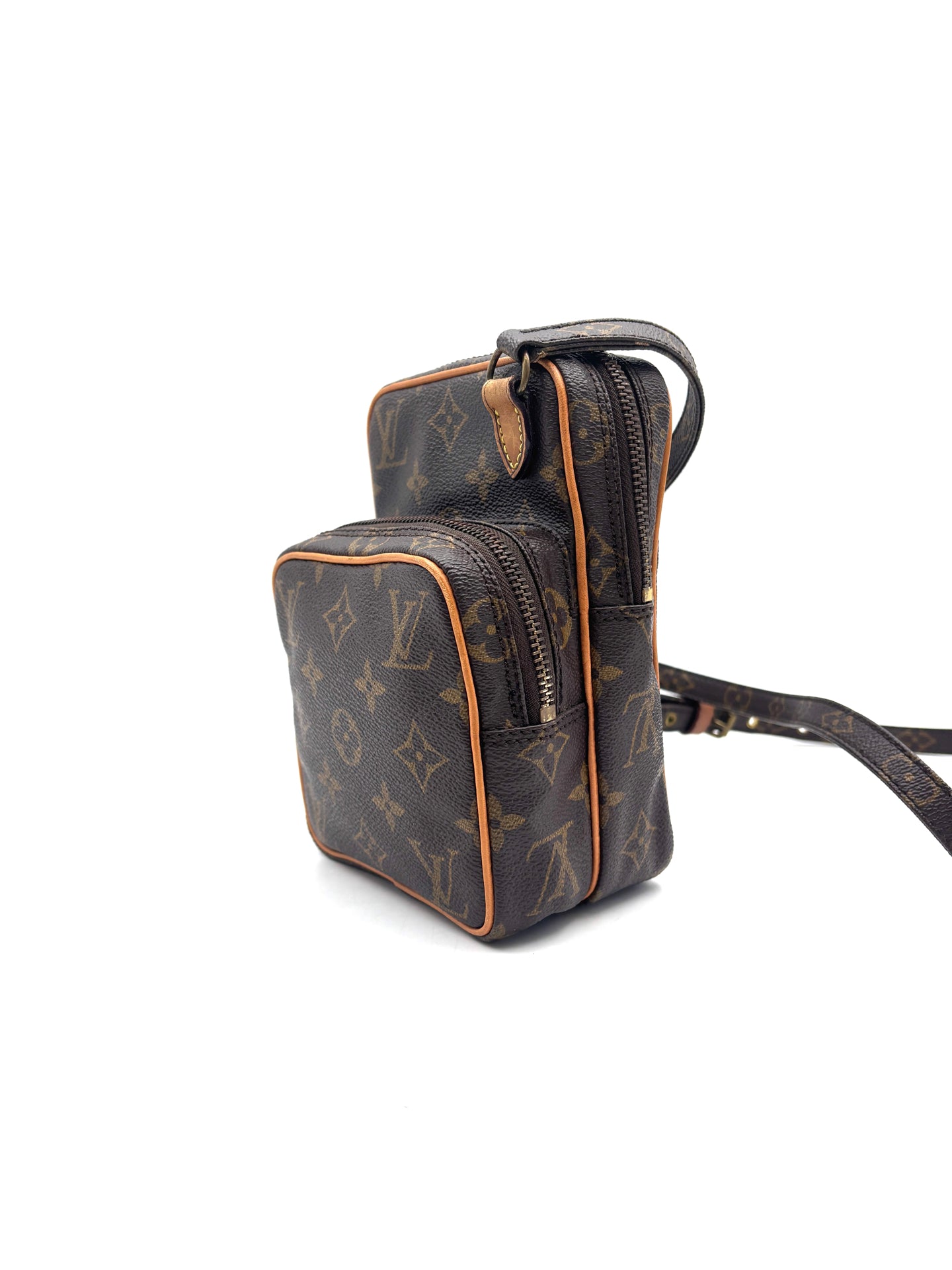 Louis Vuitton - Monogram Vertical Double Camera Bag - Monogram coated canvas with natural vachetta leather trim - Brown - (Small)