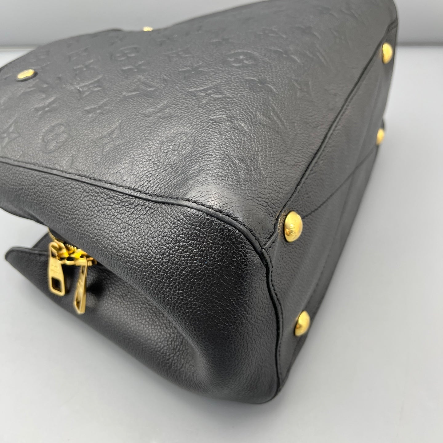 Louis Vuitton - Montaigne BB - Leather - Black - (mini)