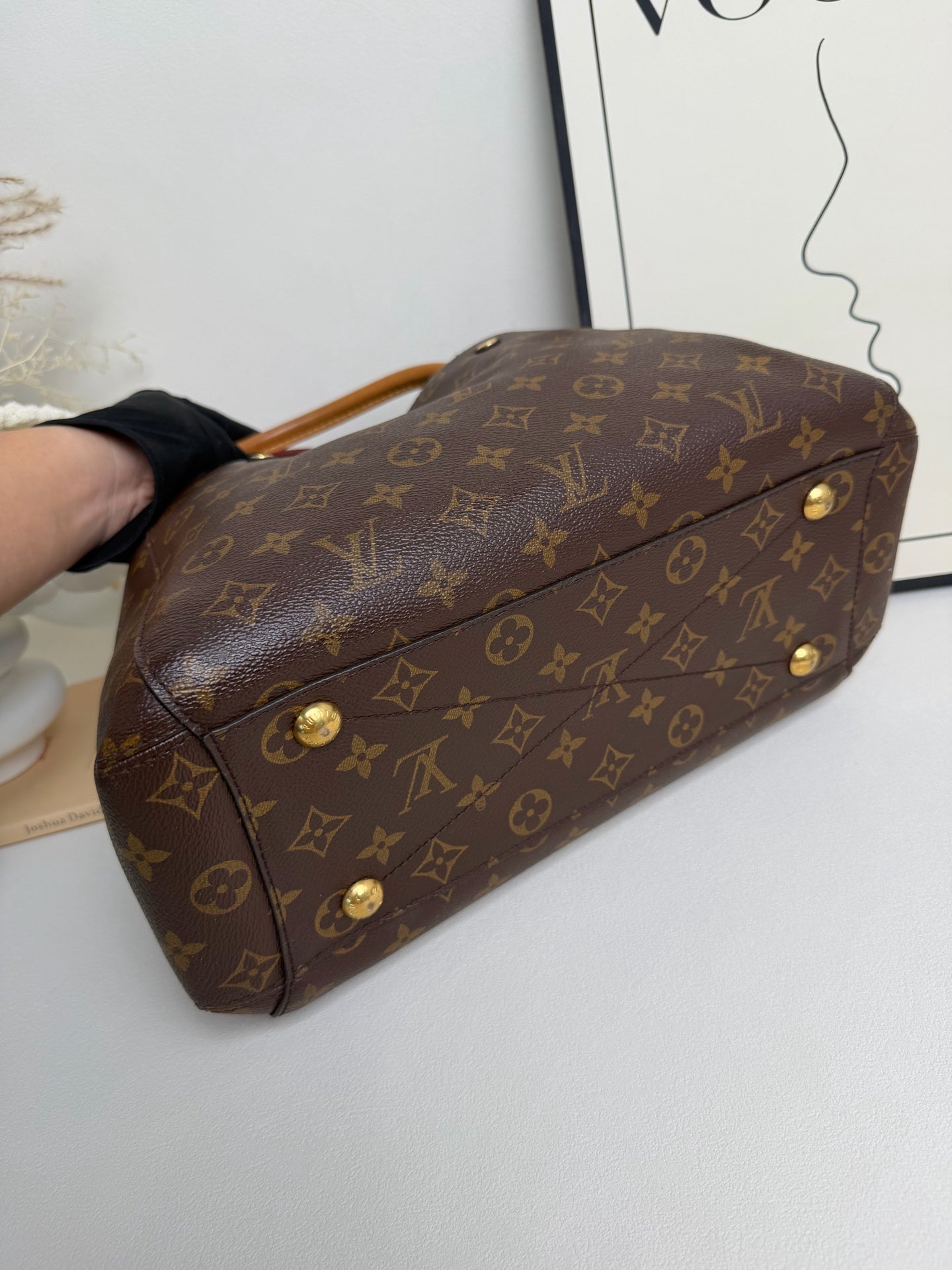 Louis Vuitton - Montaigne BB - Leather - Brown - (BB)