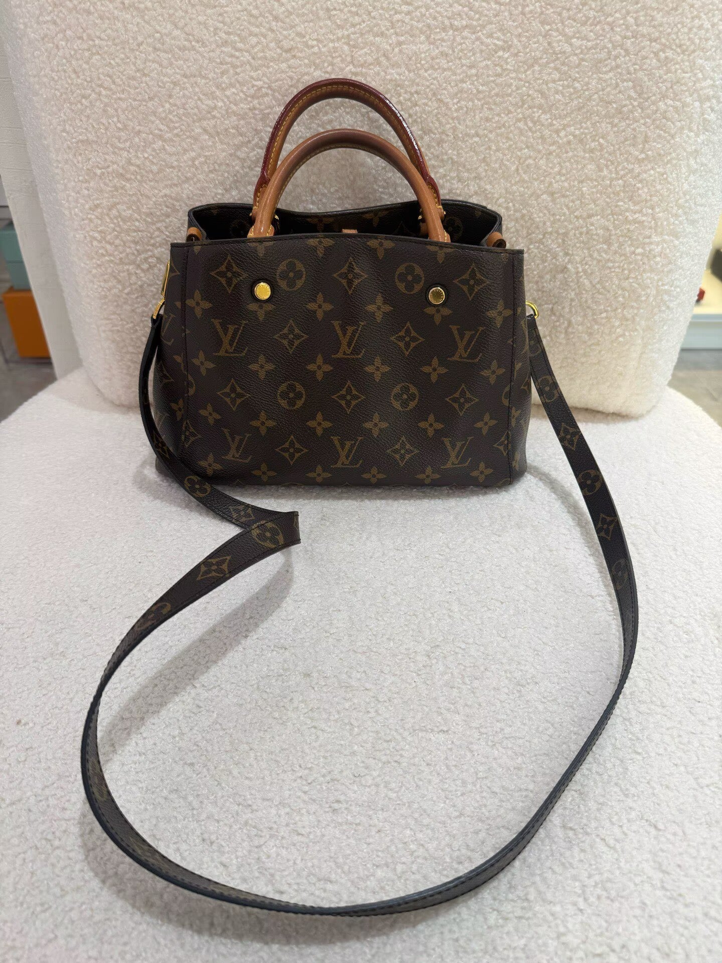 Louis Vuitton - Montaigne BB - Monogram coated canvas and Vachetta leather - Brown - (Mini)