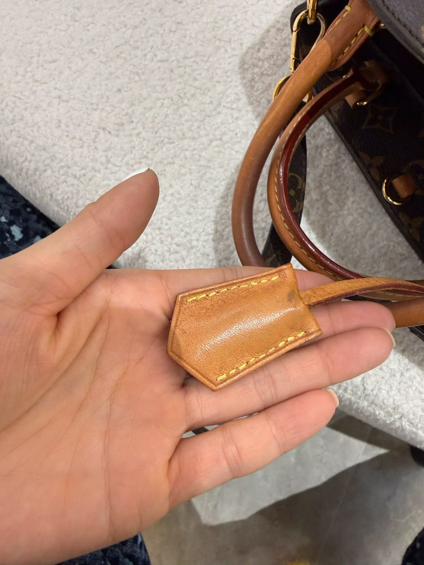 Louis Vuitton - Montaigne BB - Monogram coated canvas and Vachetta leather - Brown - (Mini)