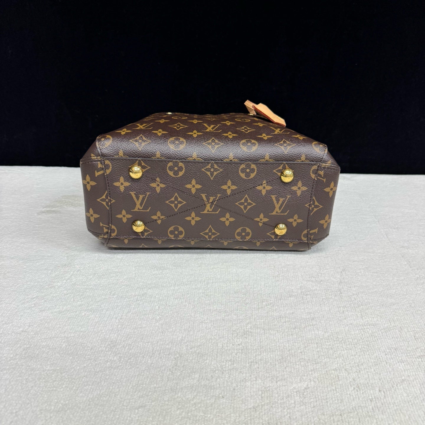 Louis Vuitton - Montaigne BB - Monogram coated canvas with natural cowhide leather trim - Brown - (medium)
