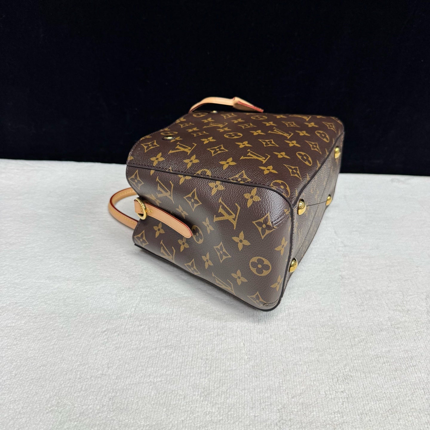 Louis Vuitton - Montaigne BB - Monogram coated canvas with natural cowhide leather trim - Brown - (medium)