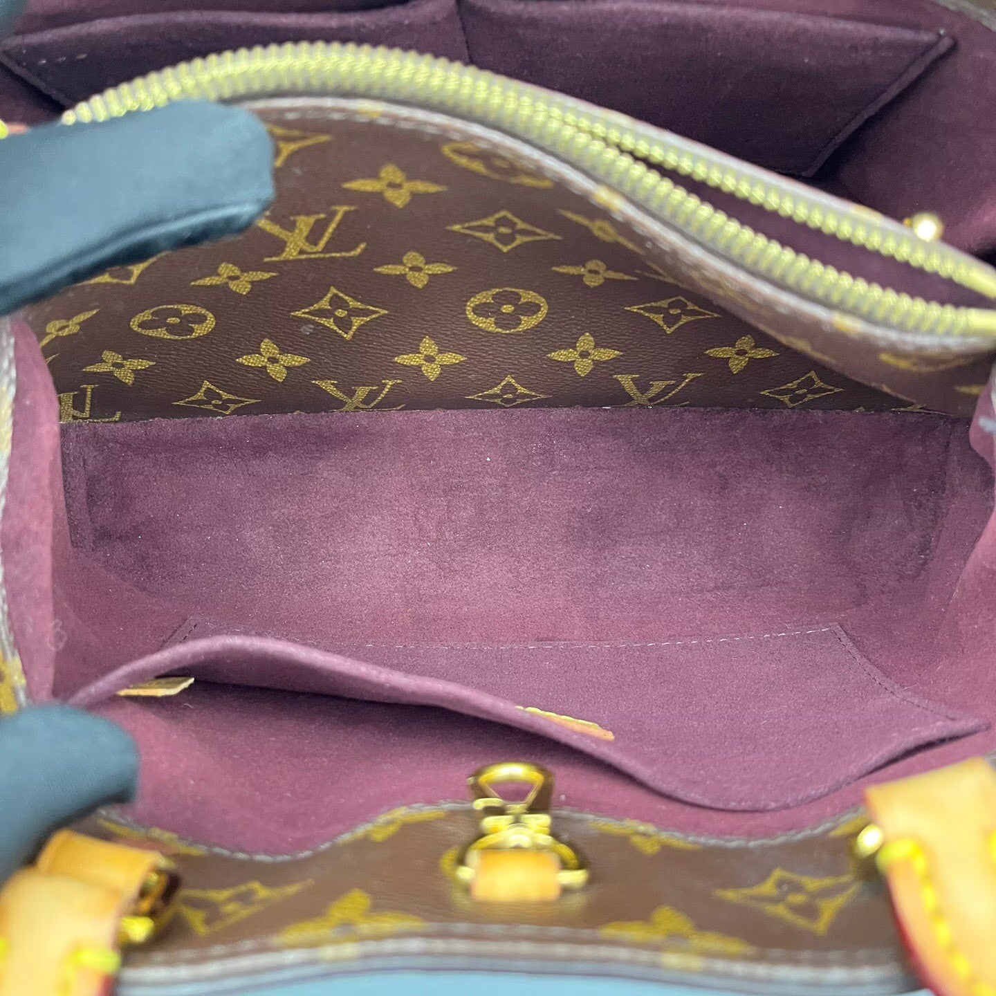 Louis Vuitton - Montaigne BB - Monogram coated canvas with Vachetta leather trim - Brown - (Mini)
