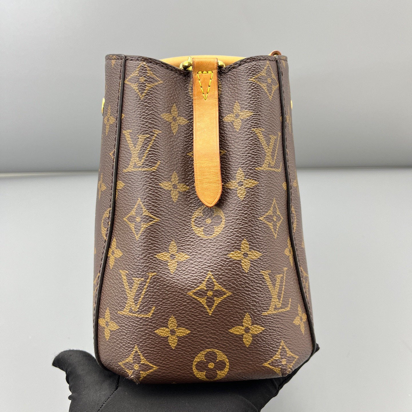 Louis Vuitton - Montaigne BB - Monogram coated canvas with Vachetta leather trim - Brown - (Mini)