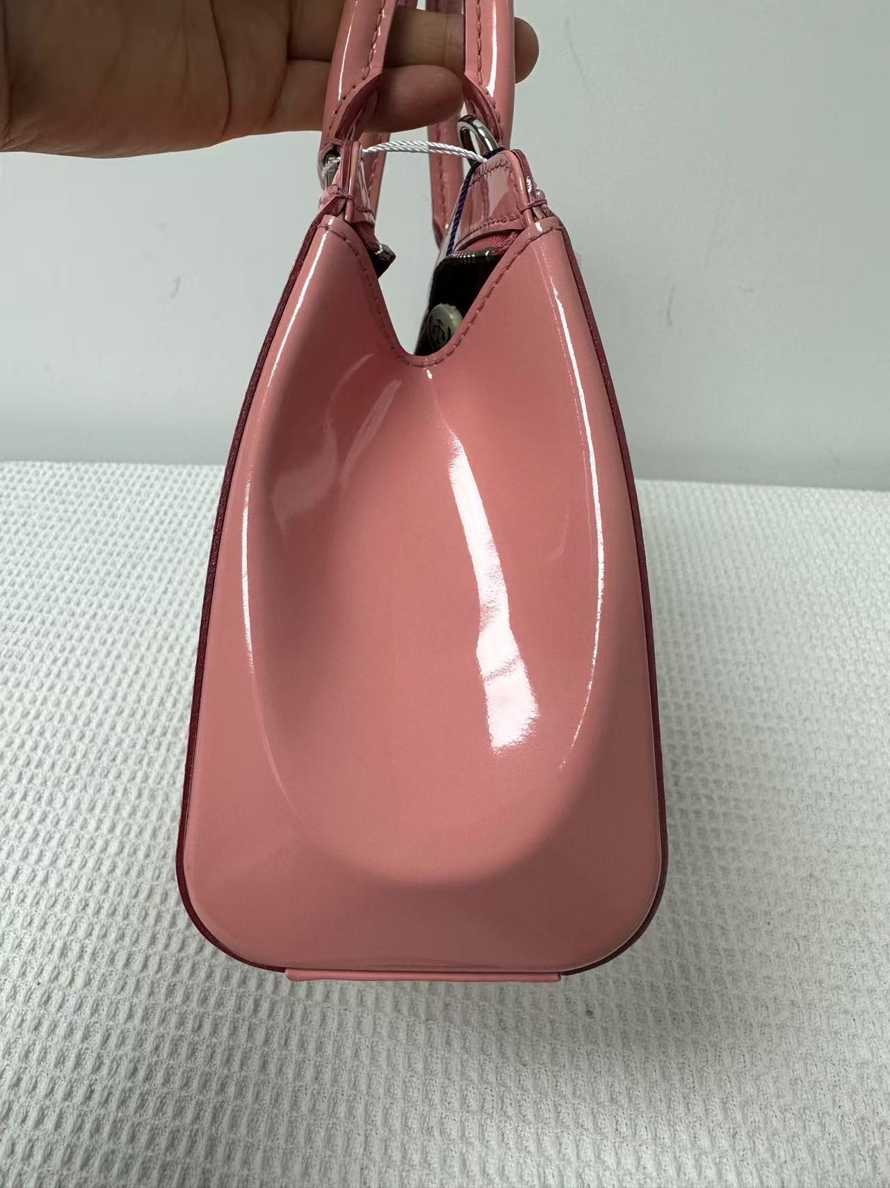 Louis Vuitton - Montaigne BB - Patent leather - Pink - (Mini)