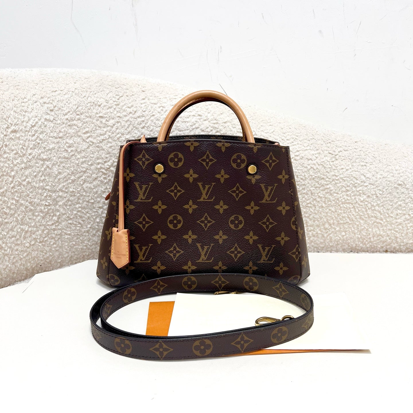 Louis Vuitton - Montaigne - Cloth - Brown - (small)