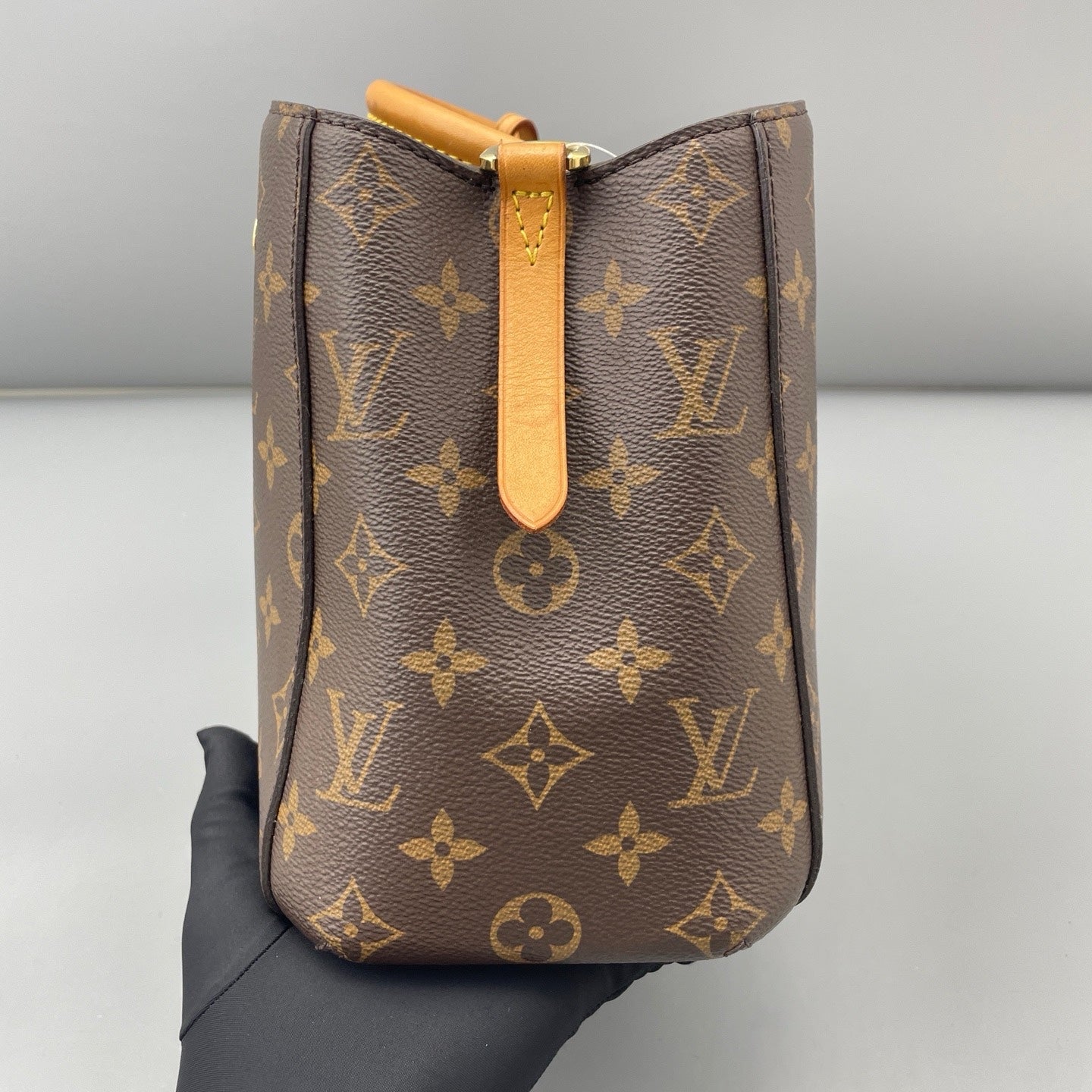 Louis Vuitton - Montaigne - Cloth - Brown - (small)