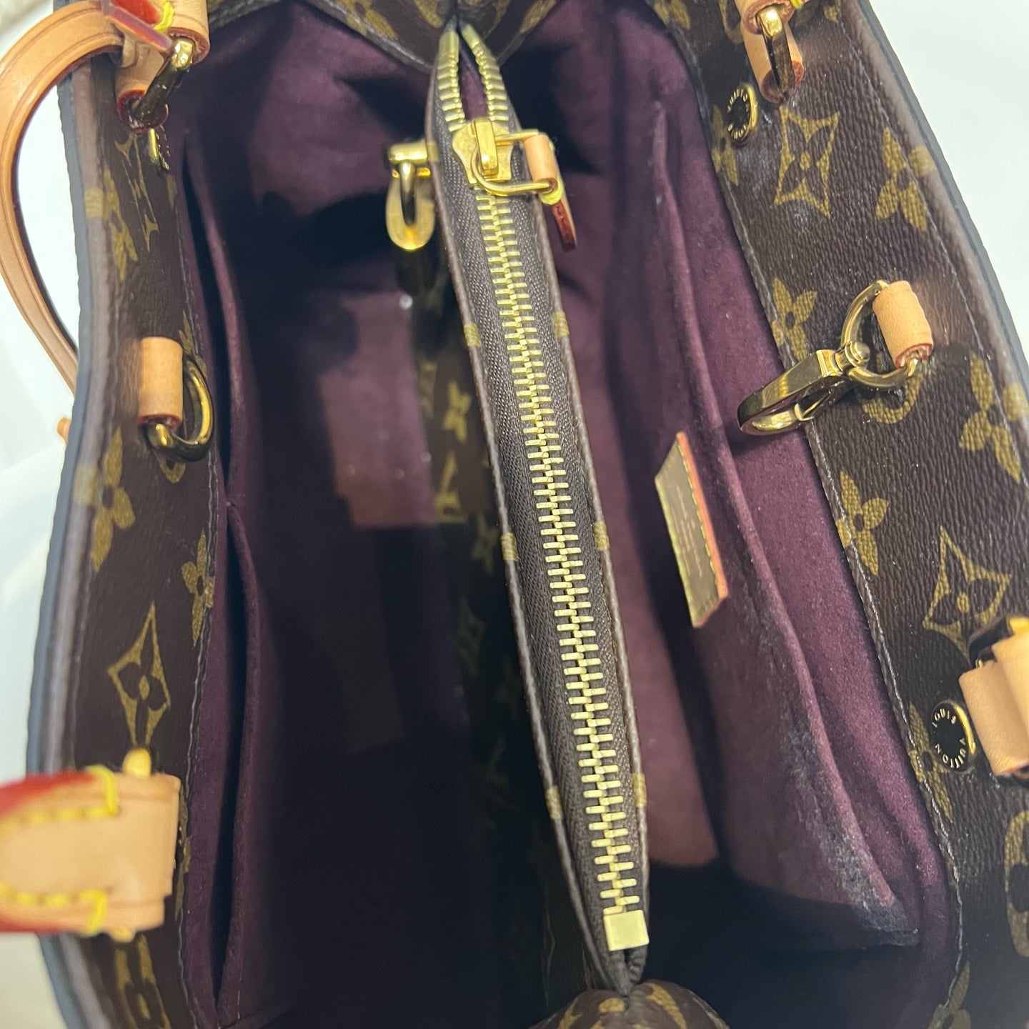 Louis Vuitton - Montaigne - Cloth - Brown - (small)