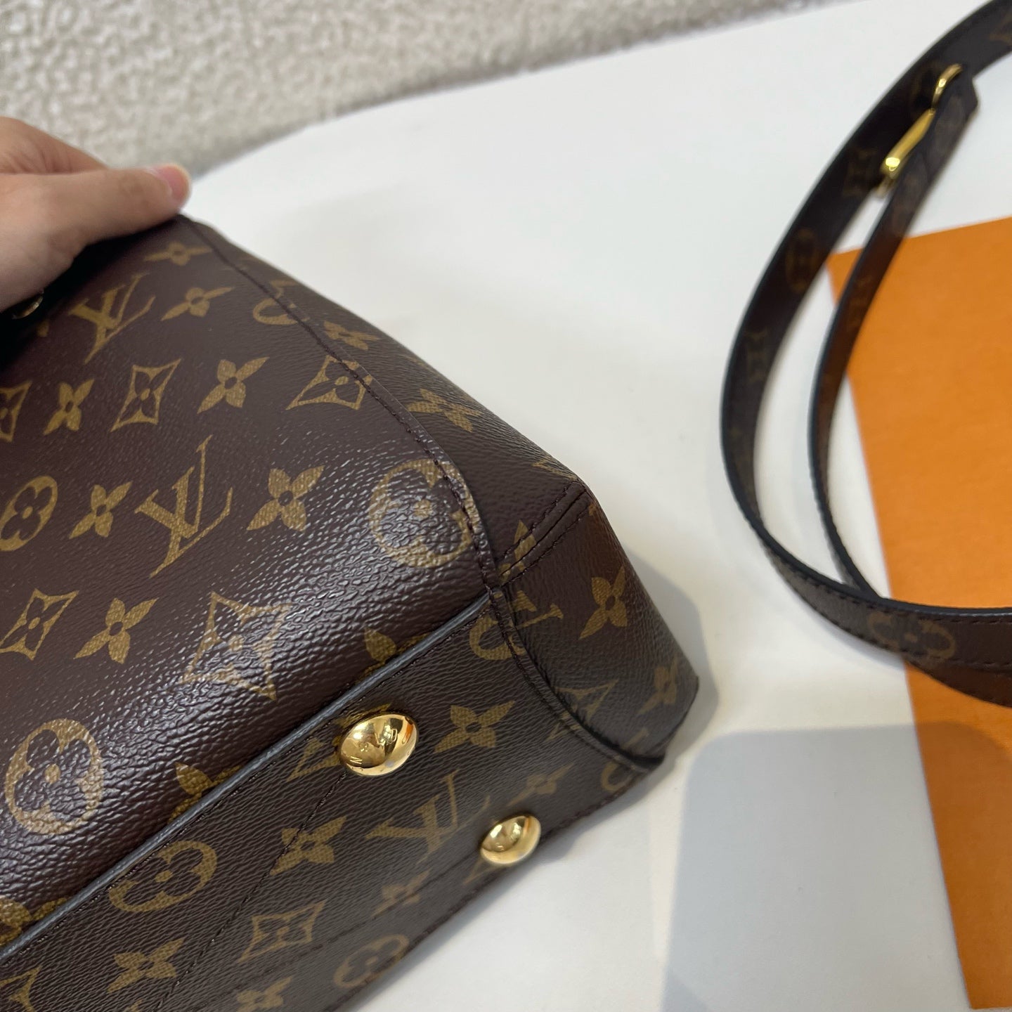 Louis Vuitton - Montaigne - Cloth - Brown - (small)