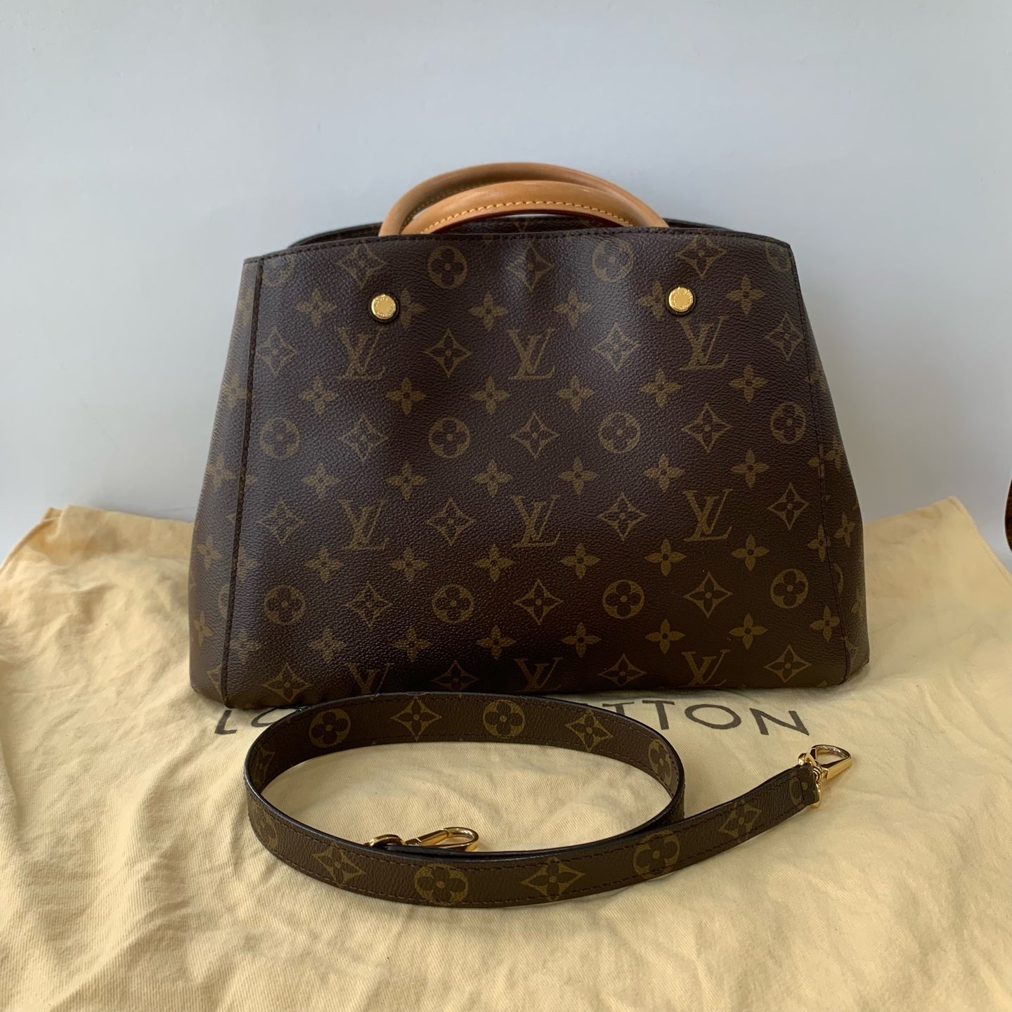 Louis Vuitton - Montaigne - Leather - Brown - (medium)