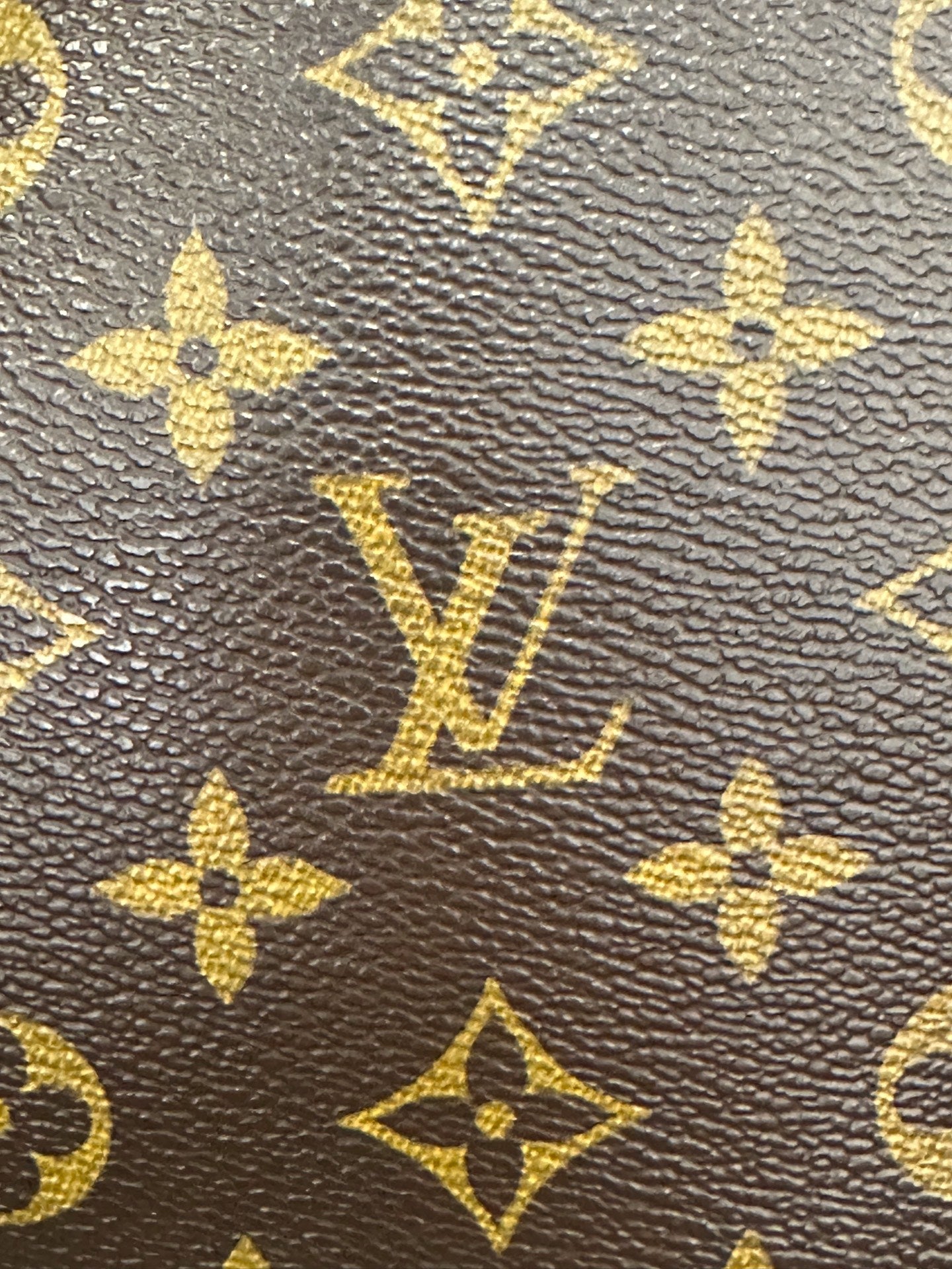 Louis Vuitton - Montaigne - Leather - Brown - (medium)