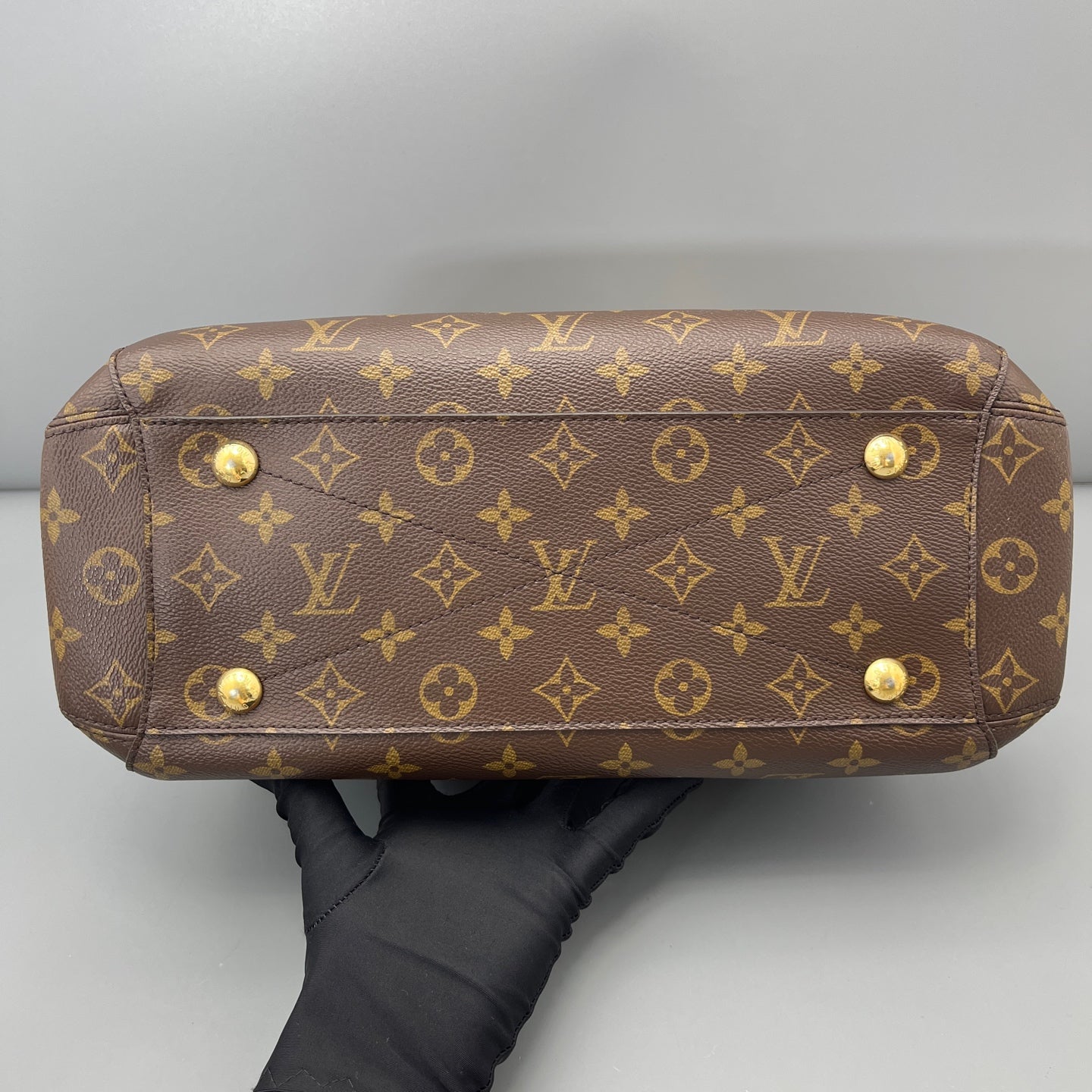 Louis Vuitton - Montaigne - Leather - Brown - (medium)