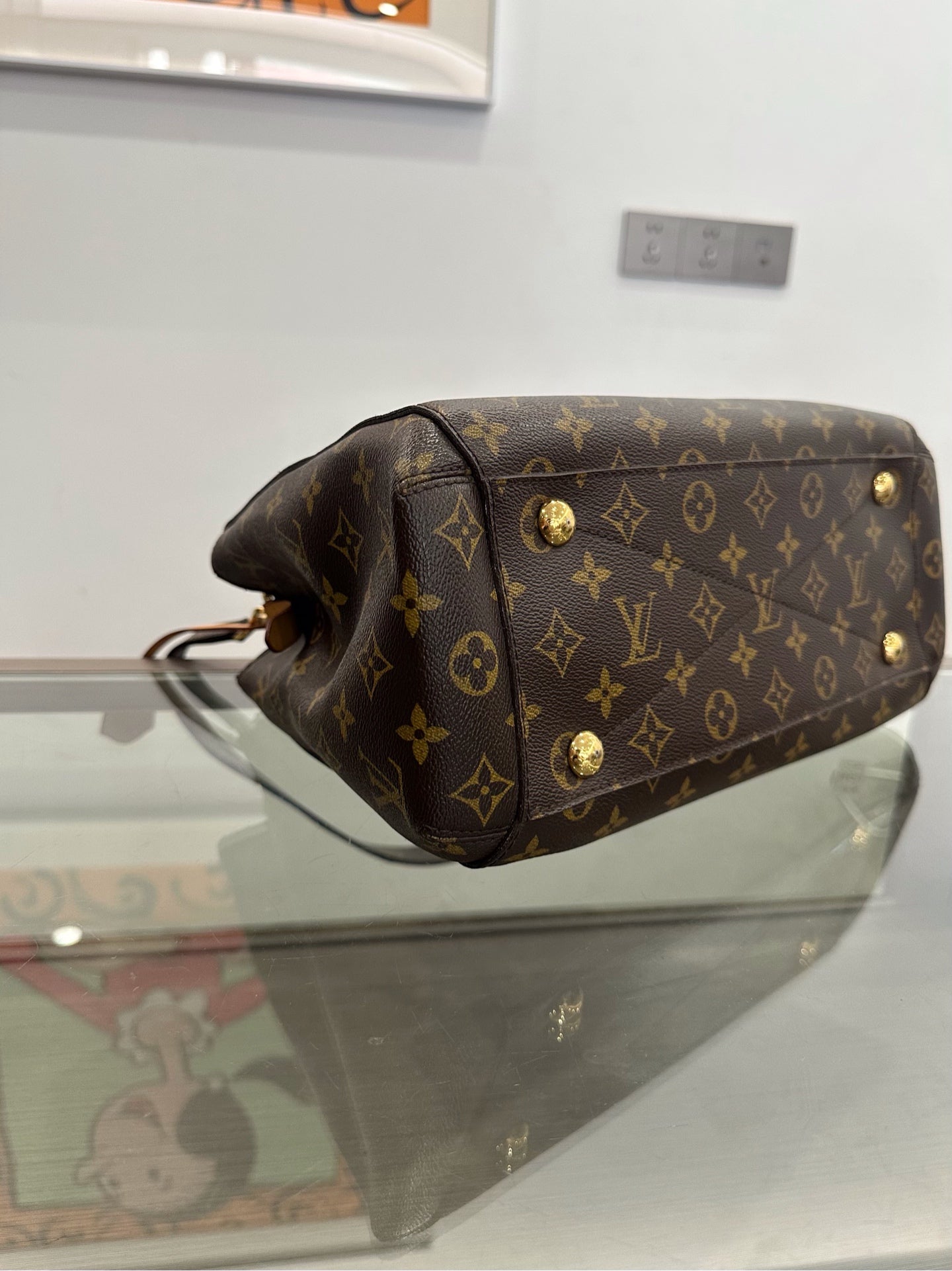 Louis Vuitton - Montaigne - Leather - Brown - (medium)