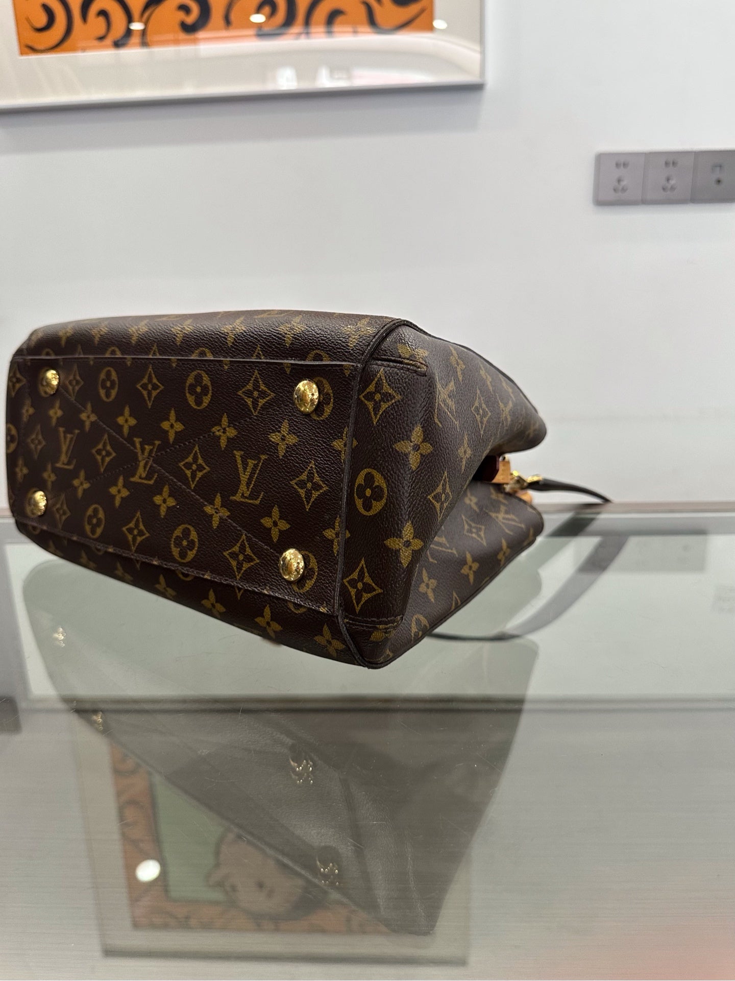 Louis Vuitton - Montaigne - Leather - Brown - (medium)