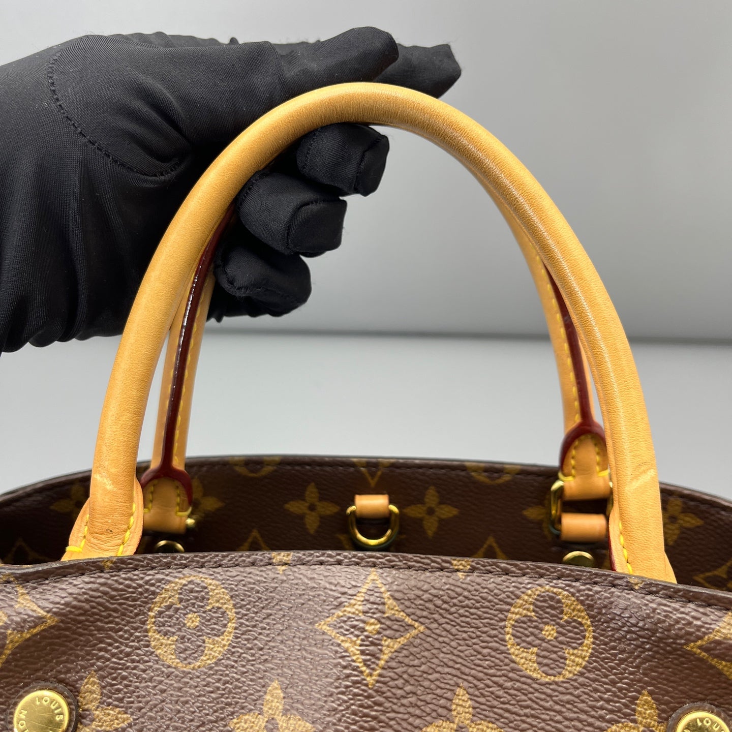Louis Vuitton - Montaigne - Leather - Brown - (medium)