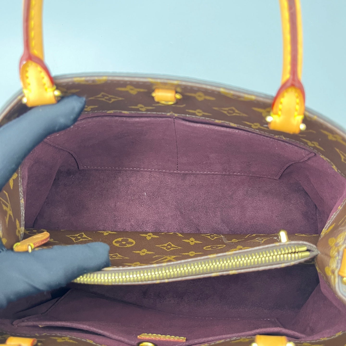 Louis Vuitton - Montaigne - Leather - Brown - (medium)